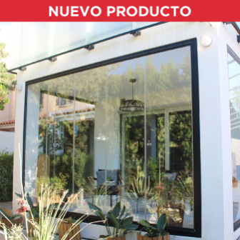  Claroflex Pivot: Los paneles del cerramiento Pivot se deslizan a lo largo del perfil guía y pueden apilarse en el lado de apertura, tanto hacia el interior como hacia el exterior del sistema.